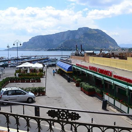 Mondello Holidays Szoba fotó